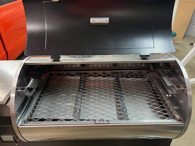 The Patio Legend 410 - Main Grate Replacement