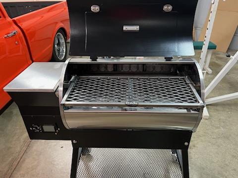 The Patio Legend 410 - 410 Combo