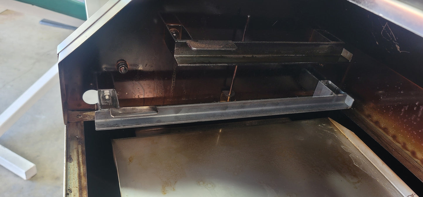 RT-590 - Package #2 - Main Grill Bottom Slider